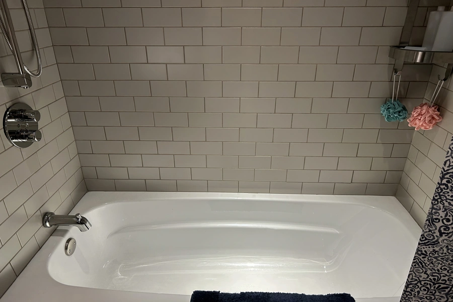 Preparing Your Bathroom For Tub Reglazing Work in Antioch, CA